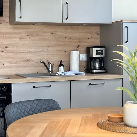 Hafenmeister Ole - Maritime Gemuetlichkeit Im Modernen Neubau アパート ザスニッツ