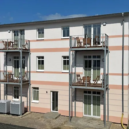 アパート Hafenmeister Ole - Maritime Gemuetlichkeit Im Modernen Neubau ザスニッツ